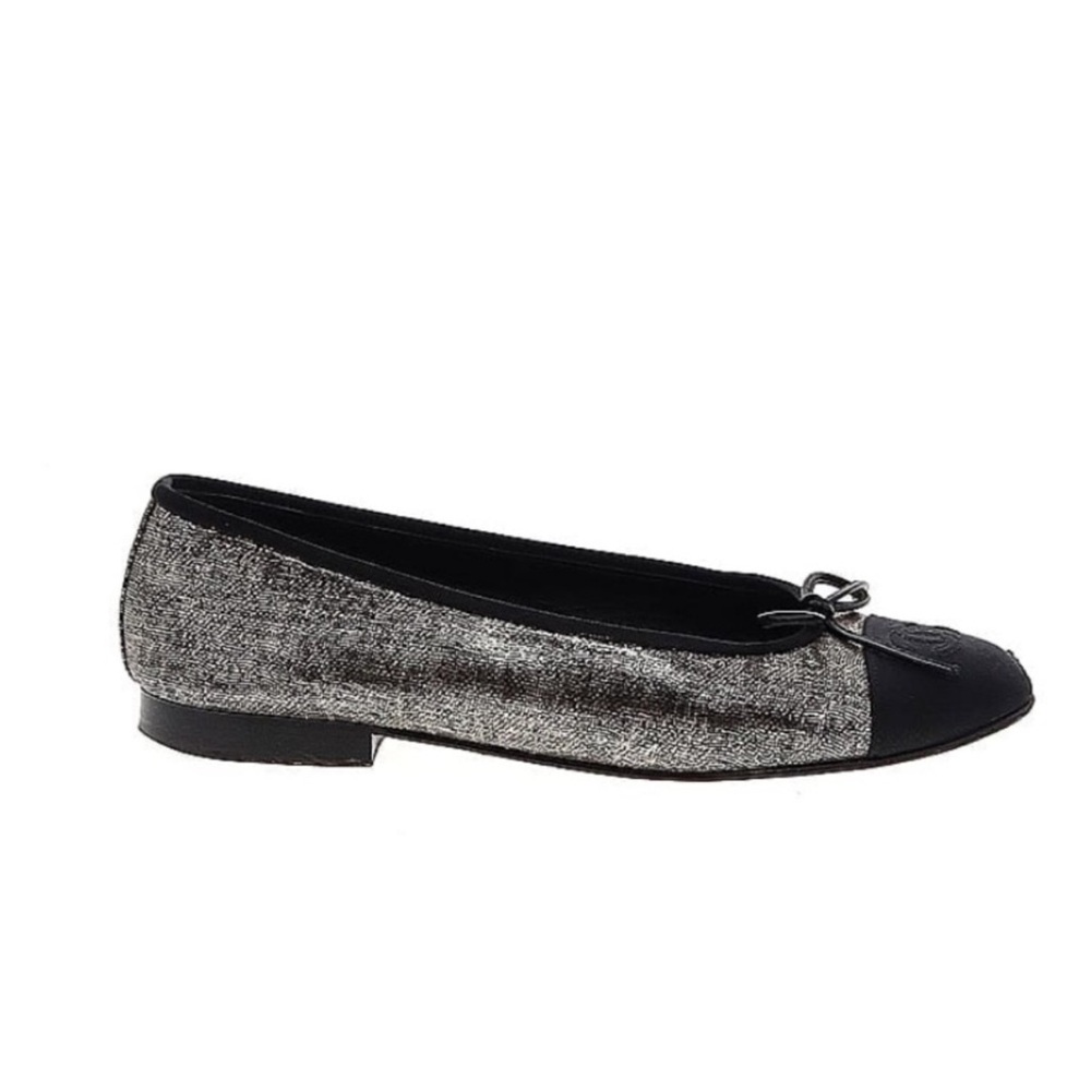 CHANEL Black and Gray Textured Flats